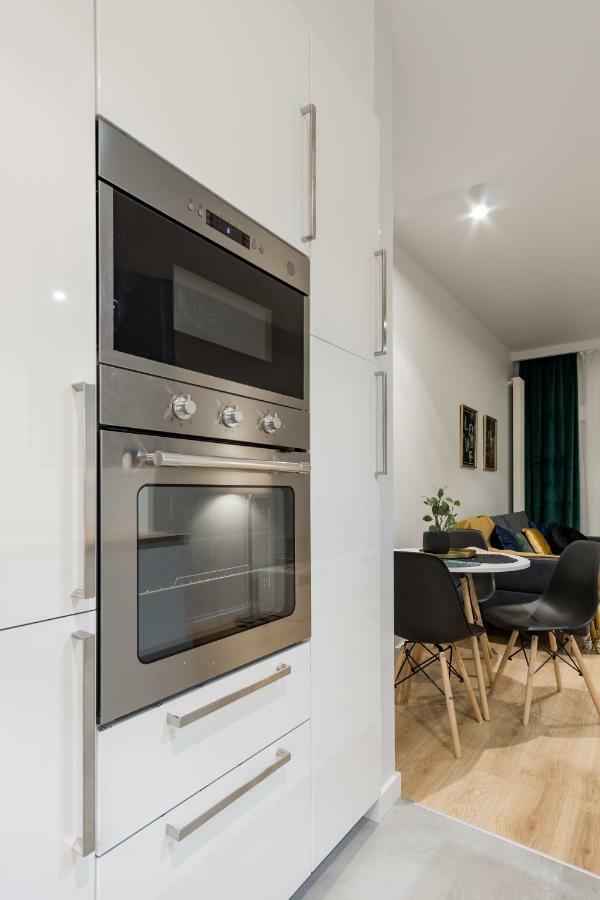 Mennica Residence Chic Apartment Варшава Екстериор снимка